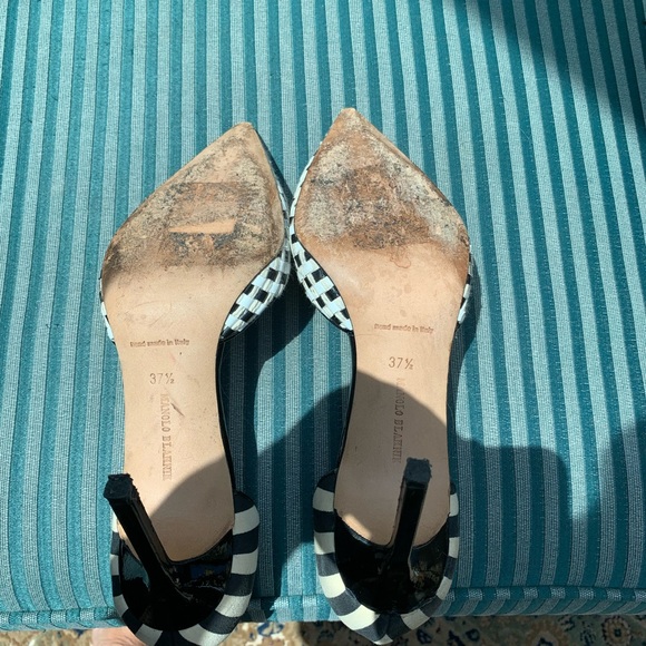 Gorgeous Manolo Blahnik size 7 heels - Picture 6 of 6